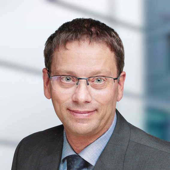 Ciros Petridis, Technischer Leiter der cobra Experten GmbH Portrait Ciros Petridis